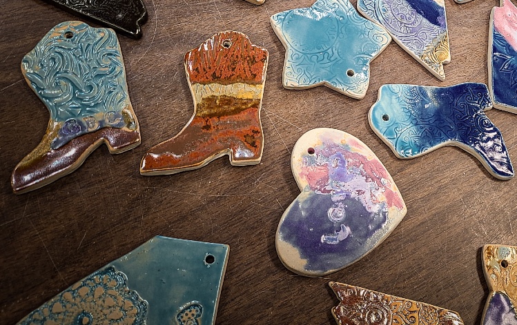 Ceramic Holiday Ornament Glazing Tickets | Elko County Art Club