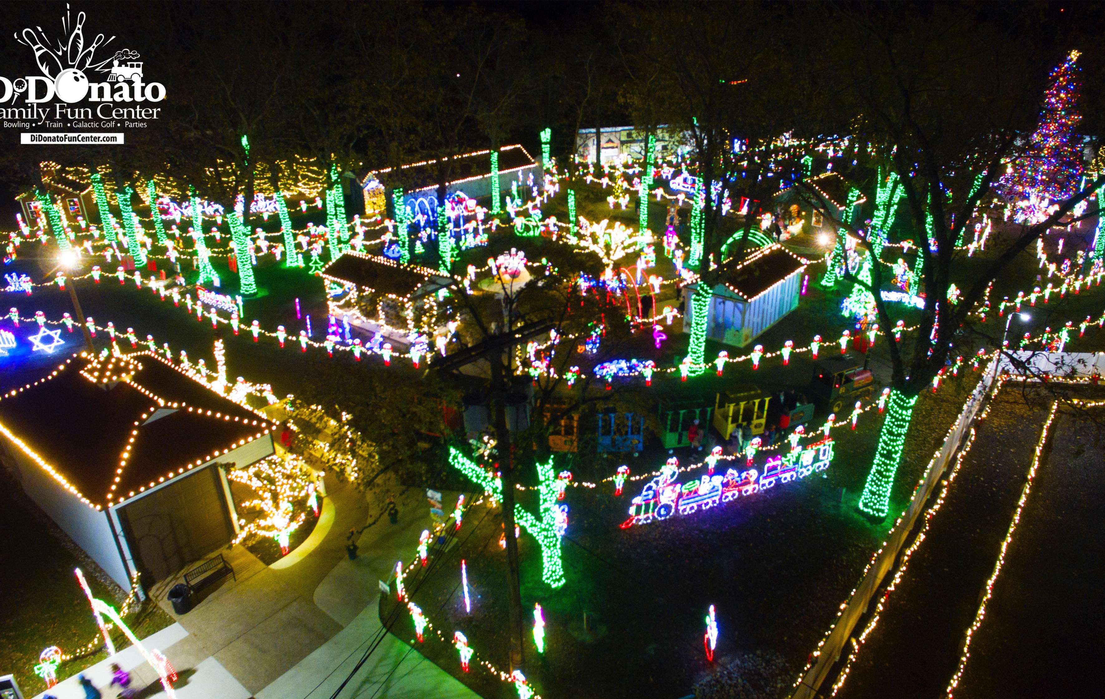 CHRISTMAS DRIVE THROUGH EXPERIENCE AT DIDONATO’S